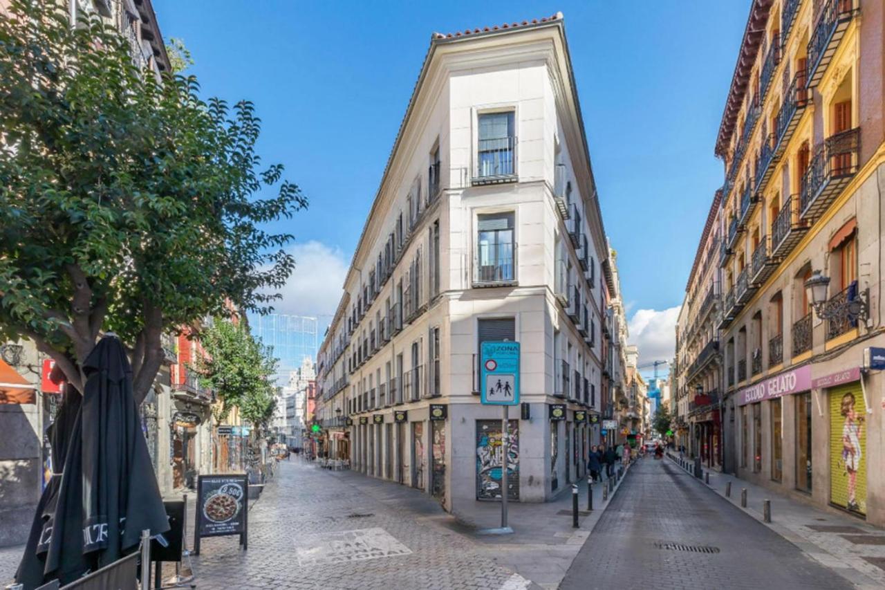 Spacious Flat Puerta Del Sol Madrid Exterior photo